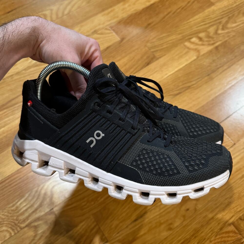 On Cloudswift Running Shoes Mens Size 8 Black Grey Athletic Sneakers
